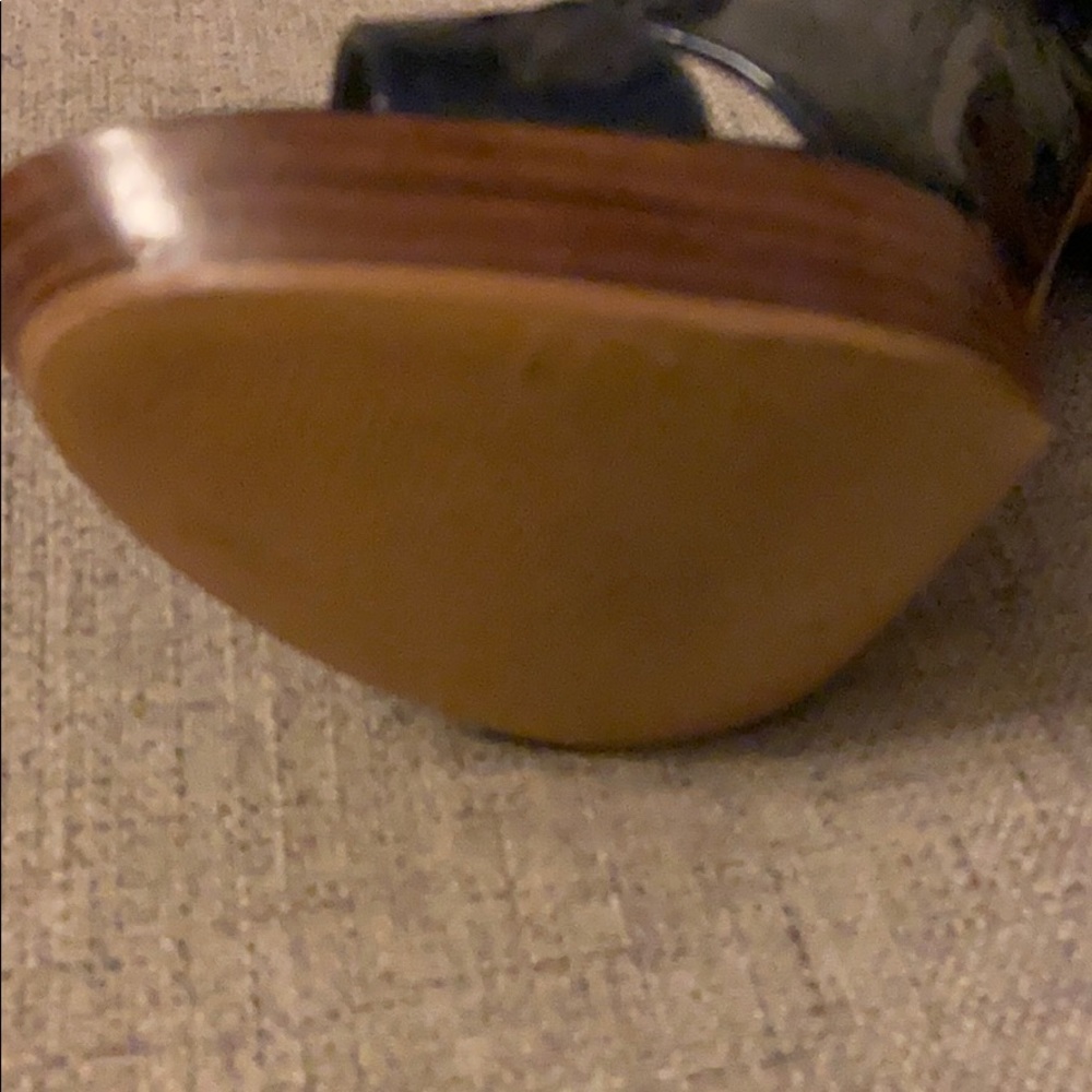 🌼 guess heels size 10 - Picture 6 of 8